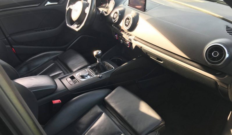 Audi A3 SportBack S-Line completo