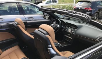 Mercedes-Benz E220 AMG Cabrio completo
