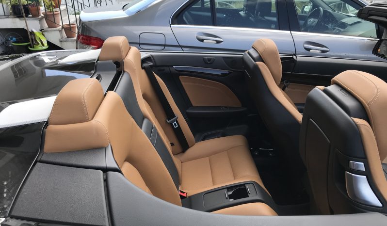 Mercedes-Benz E220 AMG Cabrio completo